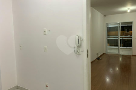Apartamento à venda com 3 quartos, sendo 1 suíte, em Barra Funda, São Paulo, SP