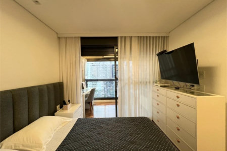 Apartamento à venda com 2 suítes em Vila Romana, São Paulo, SP