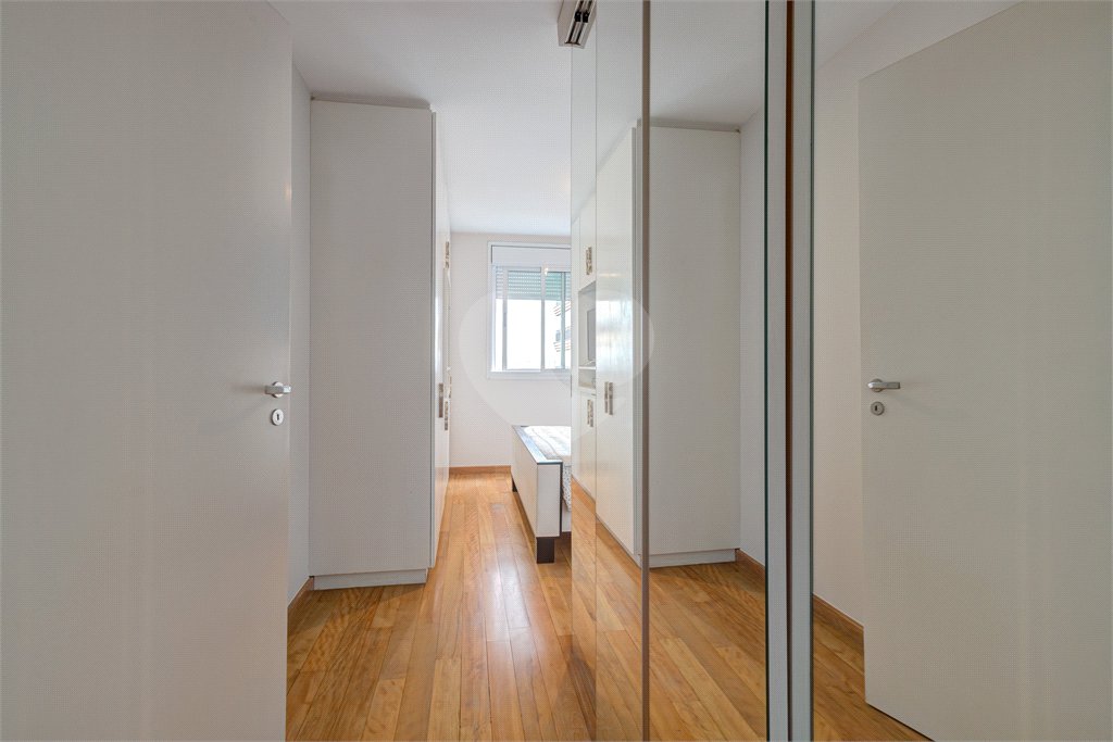 Apartamento à venda com 4 quartos, sendo 3 suítes, em Brooklin, São Paulo, SP
