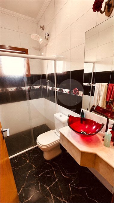Sobrado à venda com 3 quartos, sendo 1 suíte, em Chácara Recanto Verde, Cotia, SP
