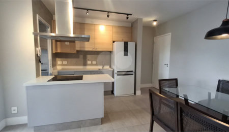 Apartamento para alugar com 2 quartos, sendo 1 suíte,  em Campo Belo, São Paulo, SP