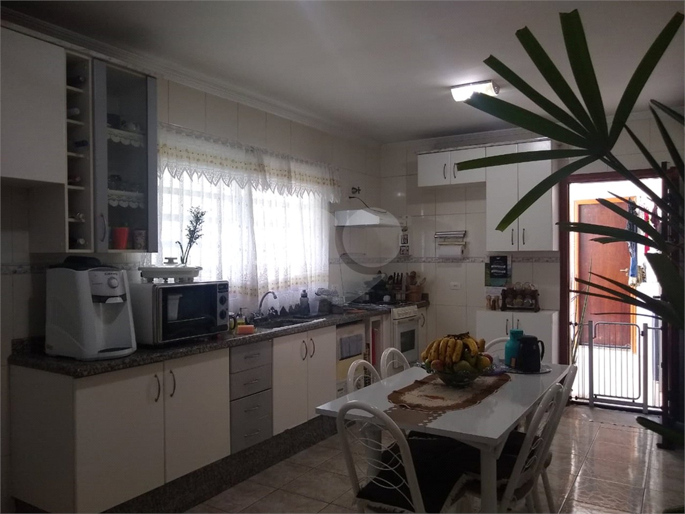 Sobrado à venda com 3 suítes em Vila Nivi, São Paulo, SP