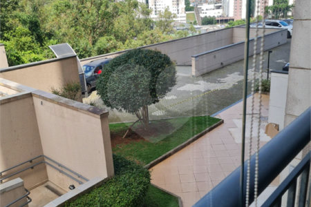 Apartamento à venda com 3 quartos, sendo 1 suíte,  em Vila Andrade, São Paulo, SP