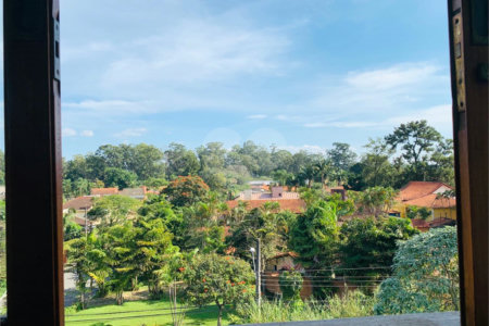 Sobrado à venda com 4 quartos, sendo 3 suítes, em Interlagos, São Paulo, SP