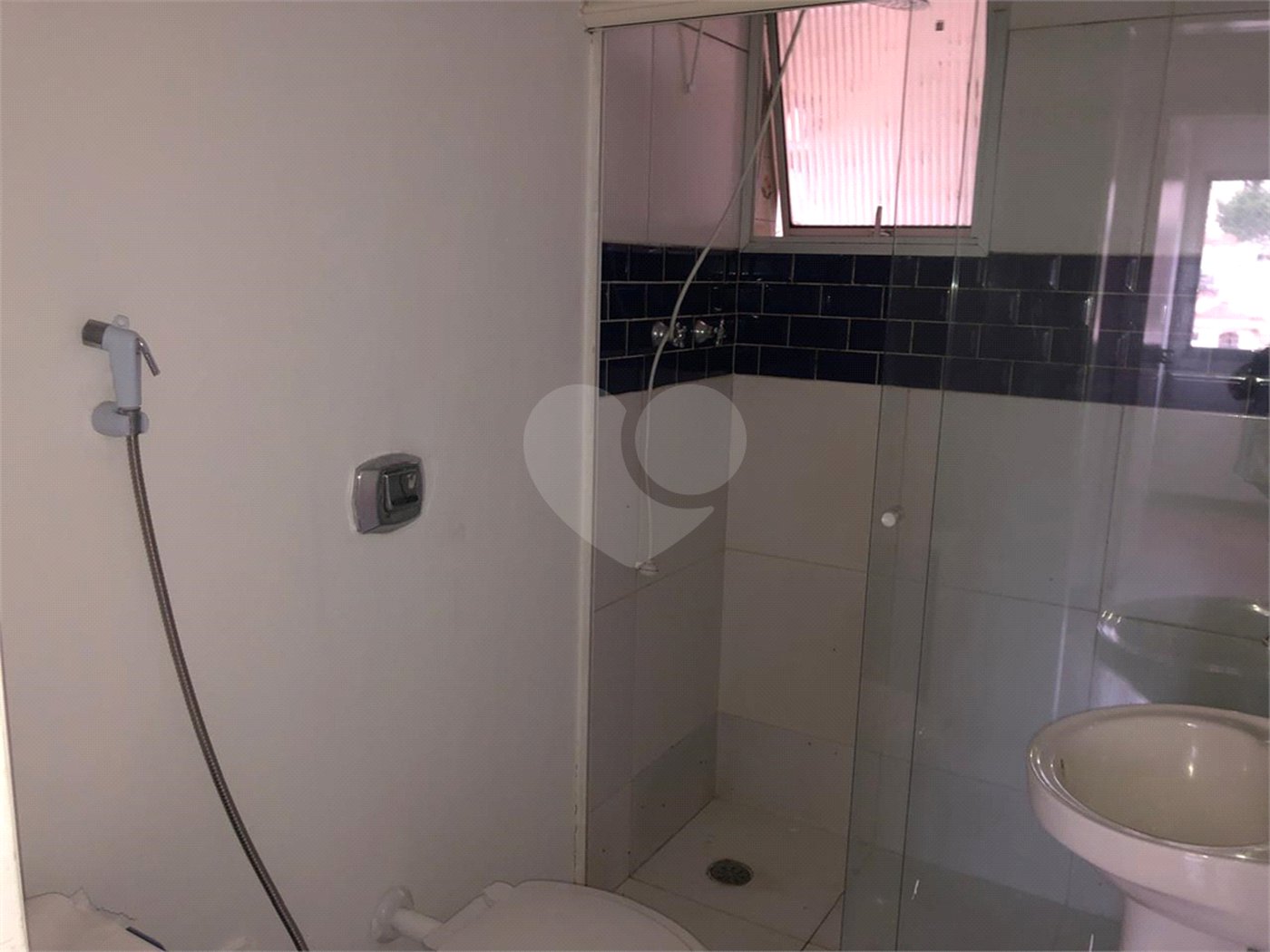 Apartamento à venda ou para alugar com 3 quartos, sendo 1 suíte, em Alto da Lapa, São Paulo, SP