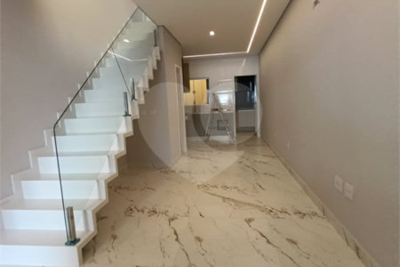 Sobrado à venda com 3 quartos, sendo 1 suíte, em Vila Medeiros, São Paulo, SP
