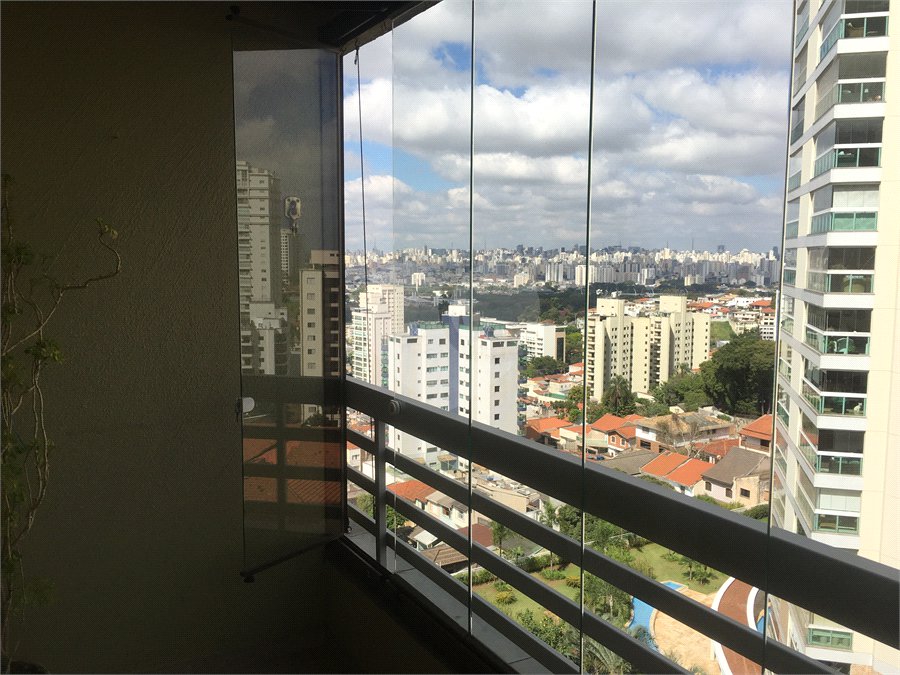Apartamento para alugar com 3 quartos, sendo 2 suítes,  em Santana, São Paulo, SP
