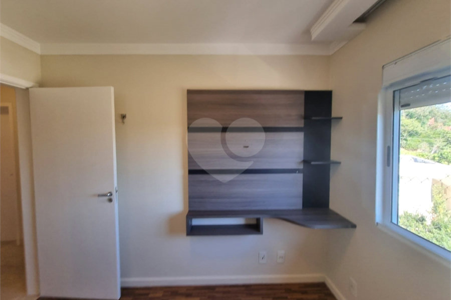 Sobrado à venda com 3 quartos, sendo 1 suíte,  em Jardim Belizário, Cotia, SP