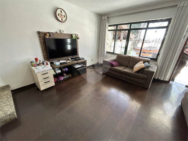 Sobrado à venda com 3 quartos em Tremembé, São Paulo, SP