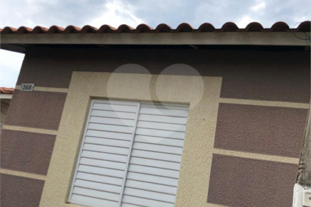 Casa térrea no Condomínio Moradas II .
