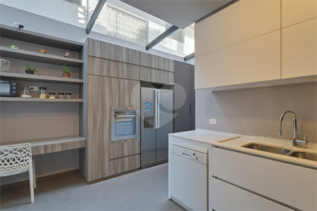 Casa de Vila à venda com 3 suítes em Granja Julieta, São Paulo, SP
