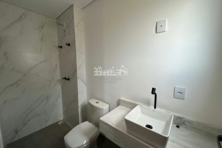 Apartamento à venda com 2 quartos, sendo 2 suítes, no Centro de Atibaia - SP