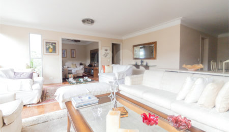 Apartamento à venda com 2 quartos, sendo 1 suíte,  em Jardim Europa, São Paulo, SP