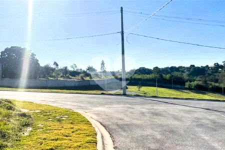 Terreno à venda no condomínio Villaggio Itália, São Paulo - SP
