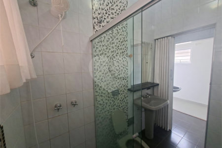 Casa à venda ou para alugar com 3 quartos, sendo 1 suíte, em Vila Aparecida, Itapetininga, SP
