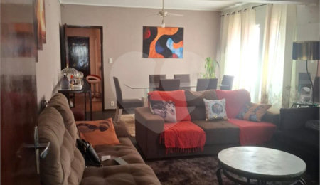 Sobrado à venda com 4 quartos, sendo 2 suítes, em Campestre, Santo André, SP