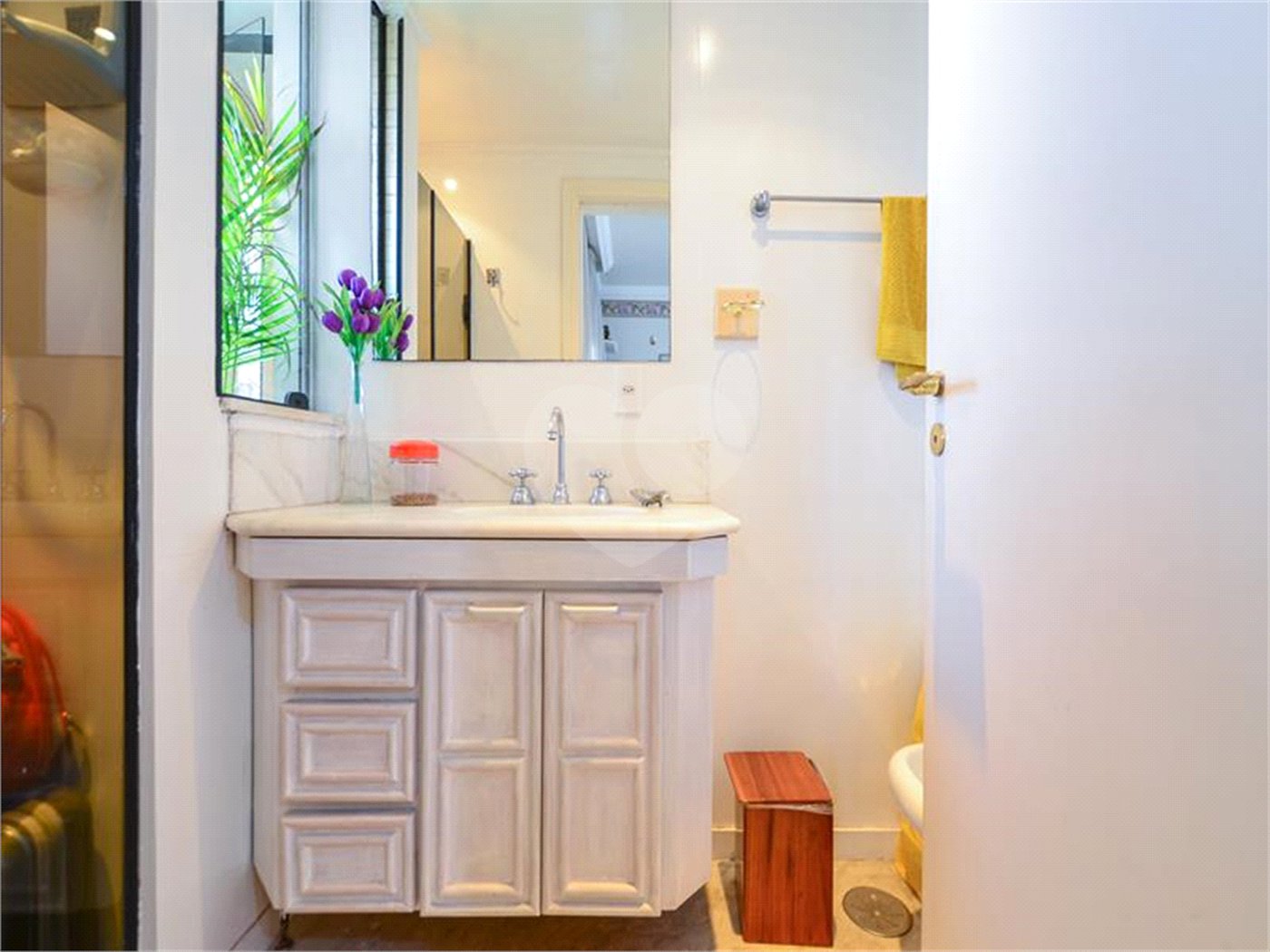 Apartamento à venda com 3 suítes em Vila Suzana, São Paulo, SP