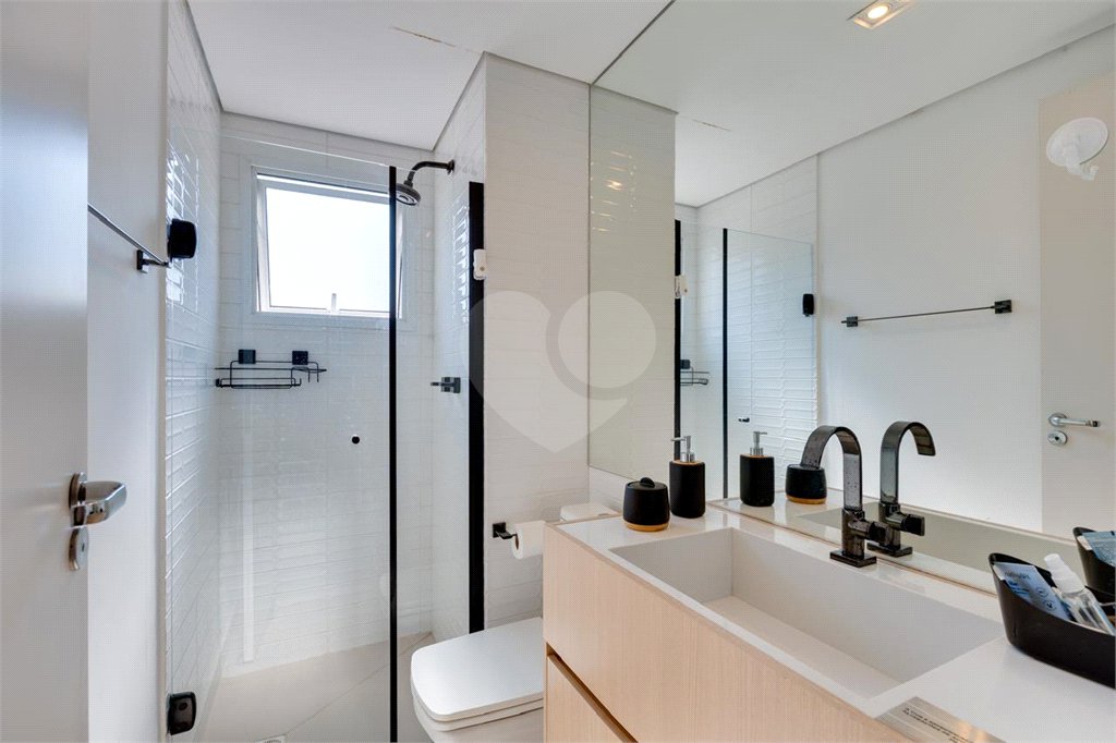 Apartamento à venda com 3 quartos, sendo 2 suítes, em Santo Amaro, São Paulo, SP