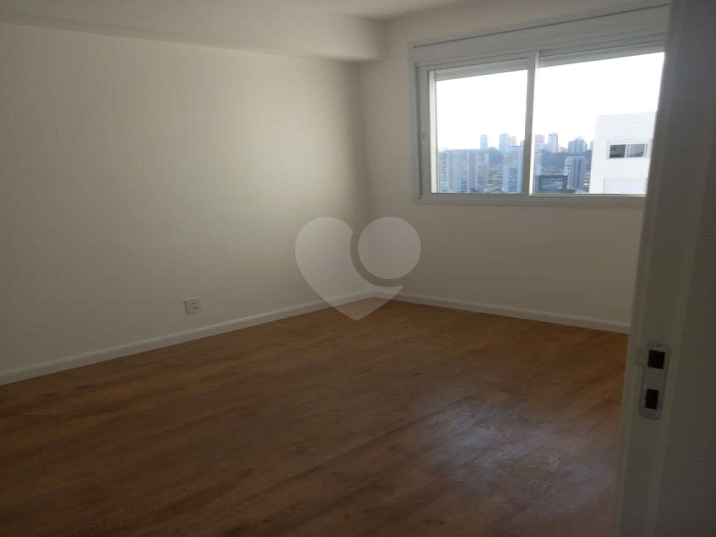 Apartamento à venda com 3 suítes em Jardim Caravelas, São Paulo, SP
