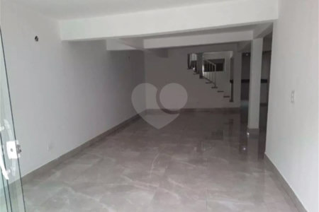 Casa à venda com 2 quartos, sendo 1 suíte, em Vila Leis, Itu, SP