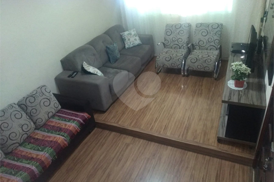 Sobrado à venda com 2 quartos em Tremembé, São Paulo, SP