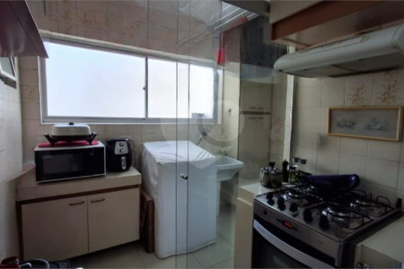 Apartamento à venda com 3 quartos, sendo 1 suíte,  em Indianópolis, São Paulo, SP