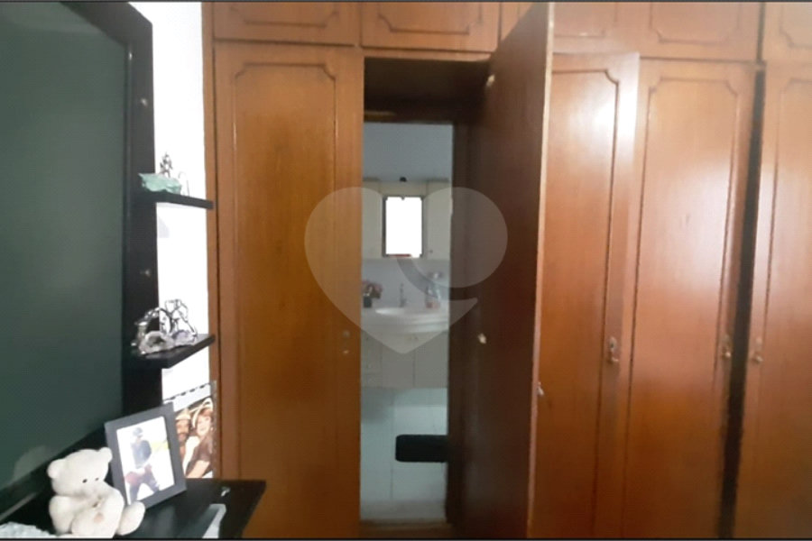 Sobrado à venda com 5 quartos, sendo 1 suíte,  em Vila Rosália, Guarulhos, SP