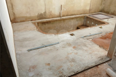 Casa à venda com 3 quartos, sendo 1 suíte, no condomínio Residencial Jardim, Sorocaba - SP