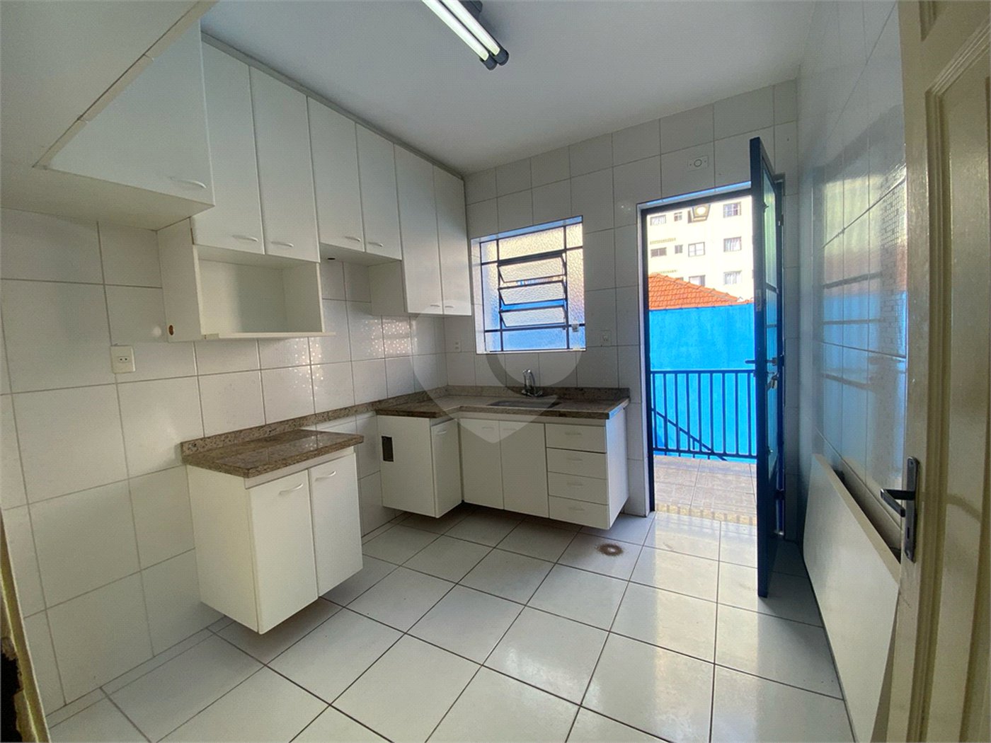 Casa à venda com 2 quartos, sendo 1 suíte, em Aclimação, São Paulo, SP