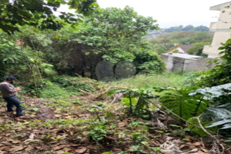 Terreno à venda em Jardim Leonor, São Paulo, SP