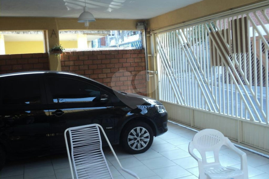Casa Térrea à venda com 3 suítes em Vila Paulicéia, São Paulo, SP