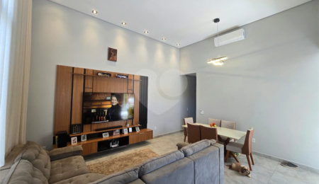 Casa à venda com 3 quartos, sendo 1 suíte,  em Residencial Lago dos Ipês, Itapetininga, SP