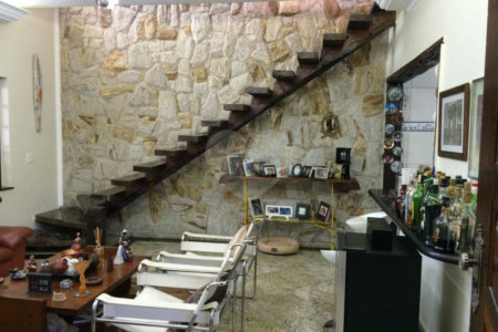 Sobrado à venda com 5 quartos, sendo 4 suítes,  em Vila Mazzei, São Paulo, SP