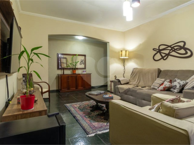 Casa à venda com 3 suítes em Santana, São Paulo, SP