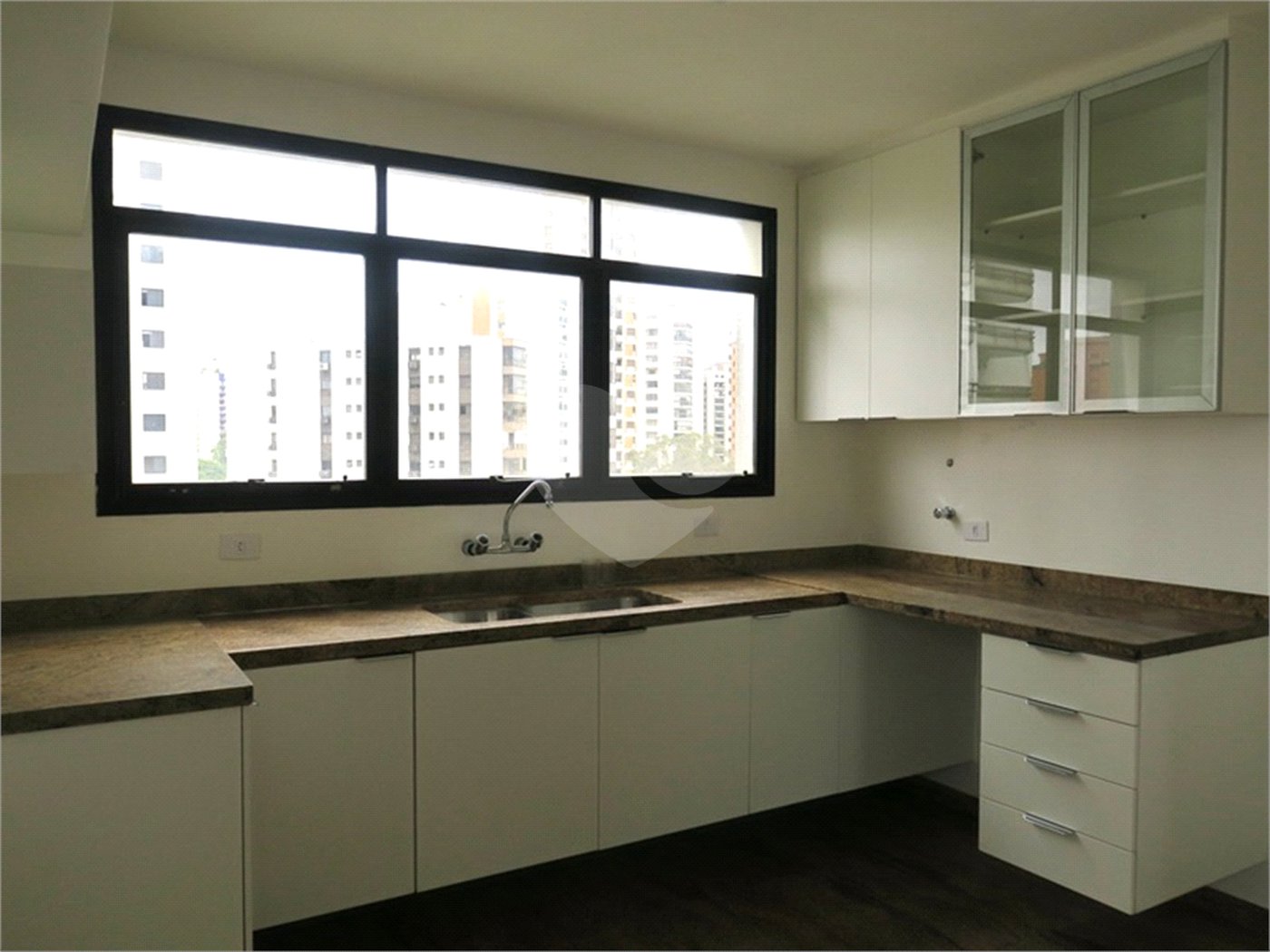 Cobertura à venda com 4 quartos, sendo 2 suítes,  em Vila Suzana, São Paulo, SP