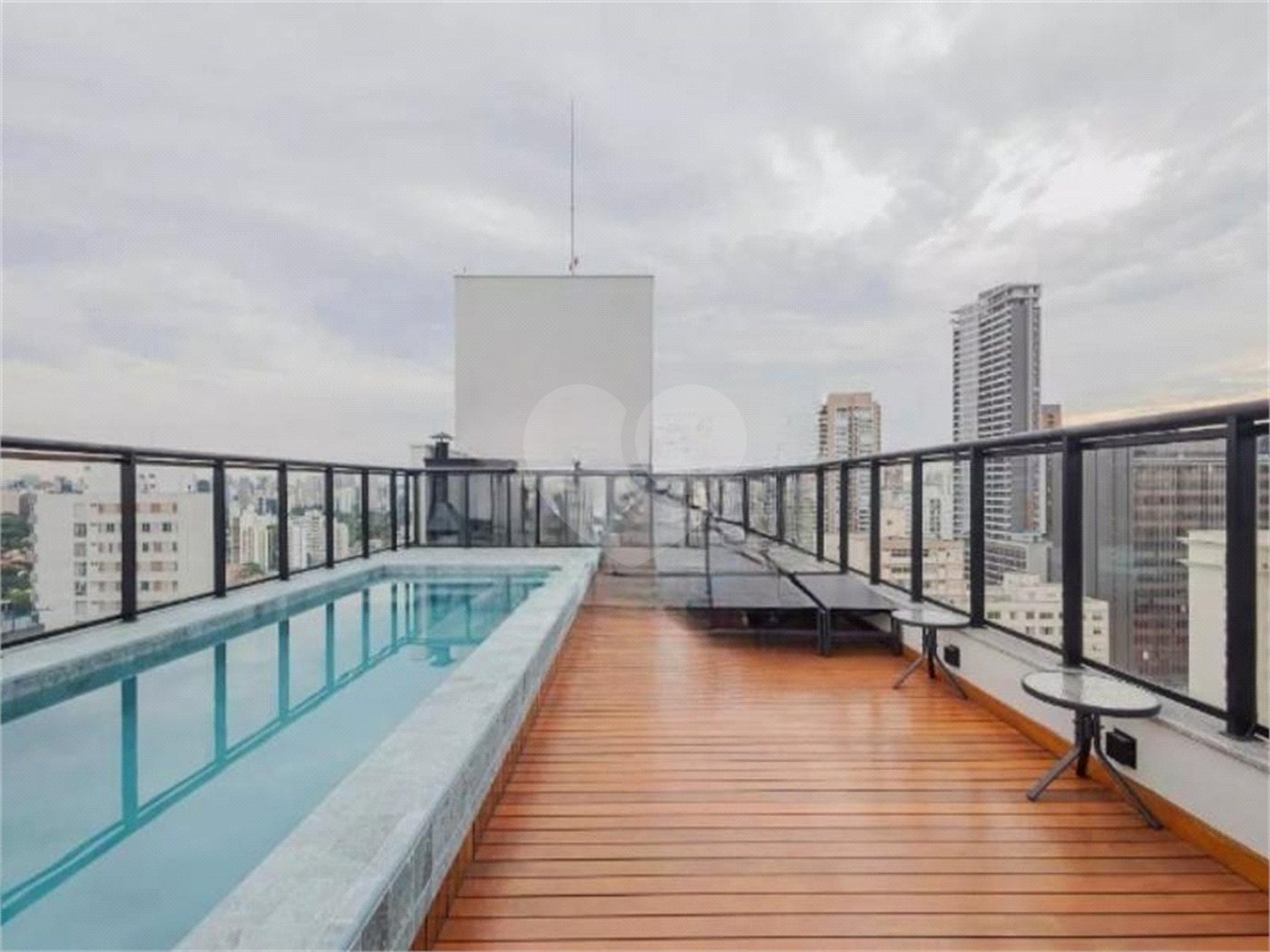 Apartamento à venda com 2 suítes em Cerqueira César, São Paulo, SP