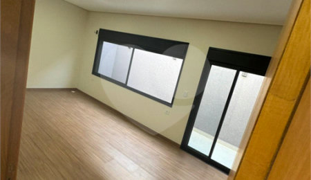 Casa Térrea à venda com 4 suítes em Jardim dos Pinheiros, Atibaia, SP