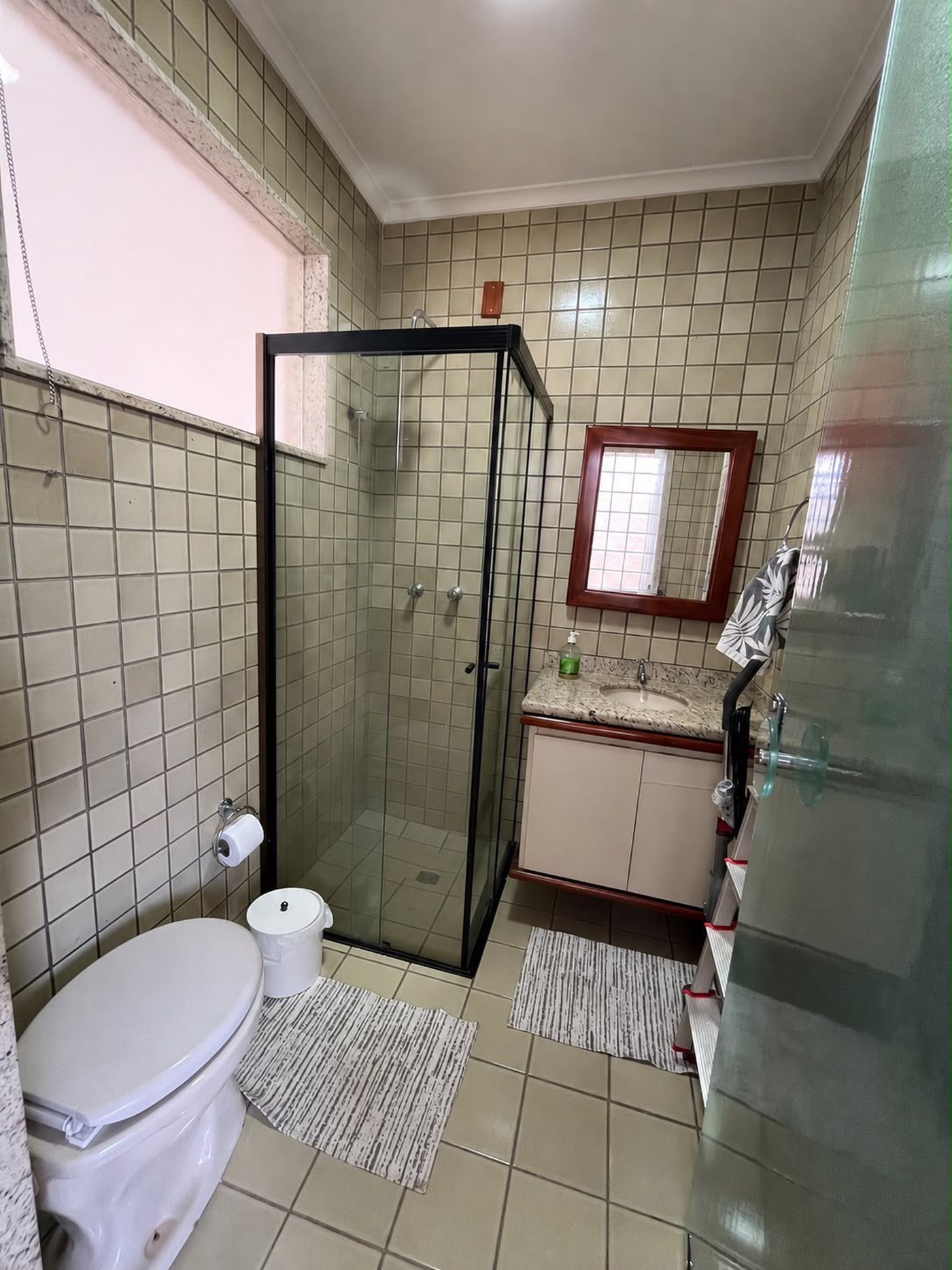 Casa à venda com 3 quartos, sendo 1 suíte,  em Santos Dumont, Três Lagoas, MS