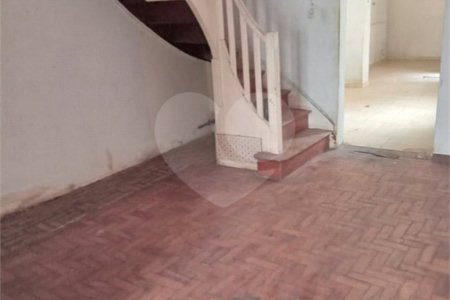 Sobrado à venda com 3 quartos em Vila Mariana, São Paulo, SP