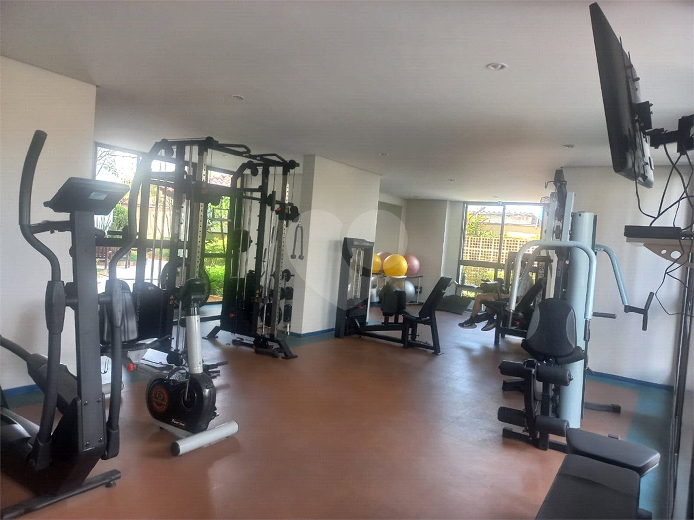 Apartamento à venda com 3 suítes em Vila Pompéia, São Paulo, SP