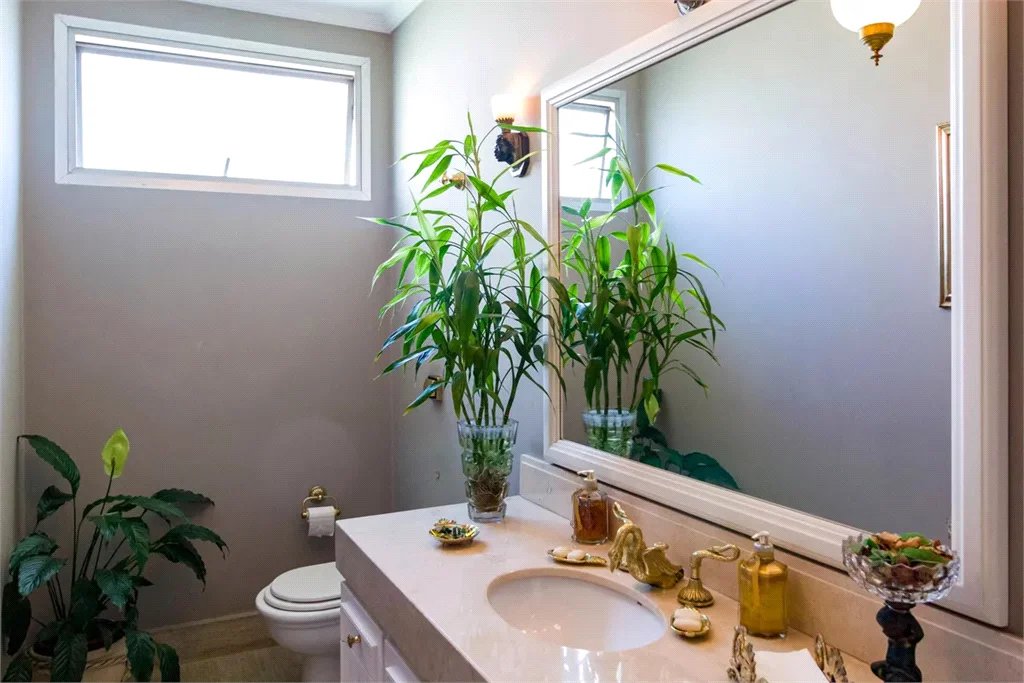Apartamento à venda com 4 quartos, sendo 2 suítes, em Real Parque, São Paulo, SP