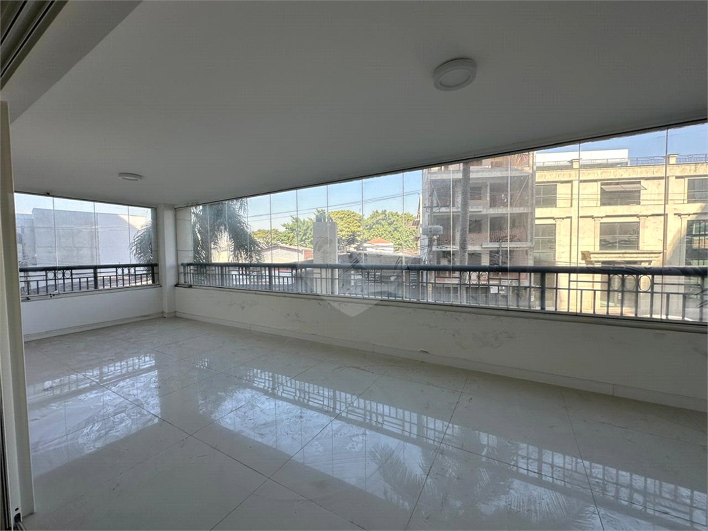 Apartamento à venda com 5 suítes em Santana, São Paulo, SP