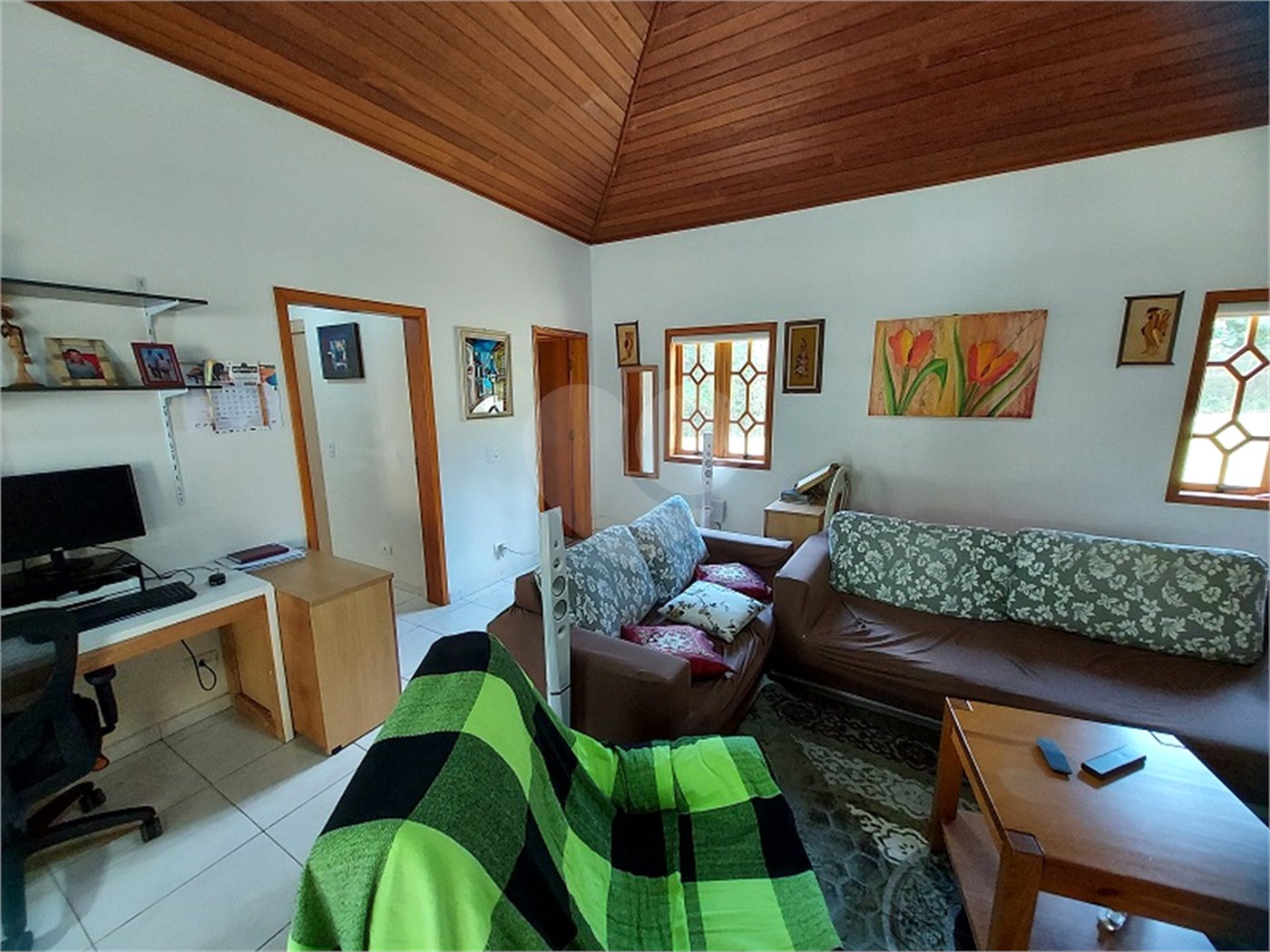 Casa à venda com 4 quartos, sendo 1 suíte, no Centro, Ibiúna, SP