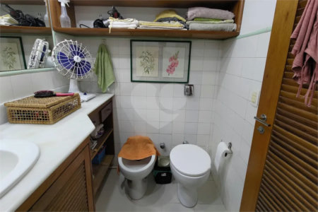 Apartamento à venda com 3 quartos, sendo 1 suíte, em Copacabana, Rio de Janeiro, RJ