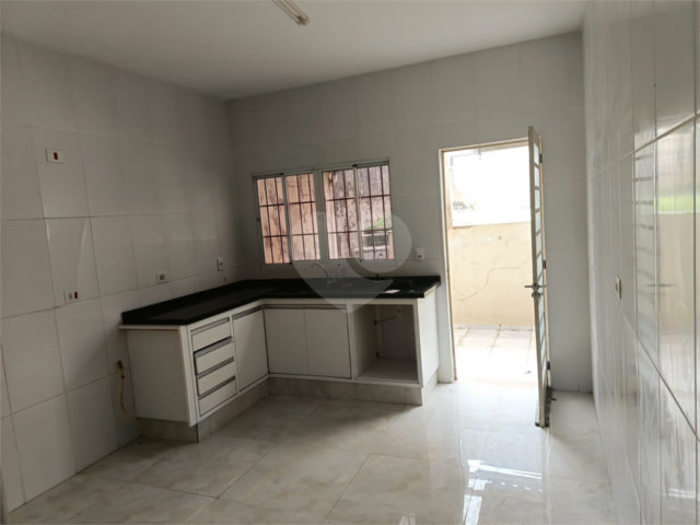 Casa à venda com 2 quartos em Capoavinha, Mairiporã, SP