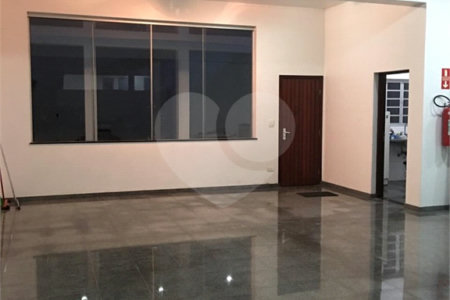 Salão Comercial para alugar em Cidade Satélite, Atibaia, SP