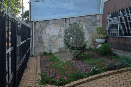 Sobrado à venda com 4 quartos, sendo 1 suíte, em Vila Graciosa, São Paulo, SP