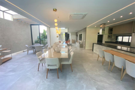 Duplex à venda com 6 suítes em Riviera, Bertioga, SP