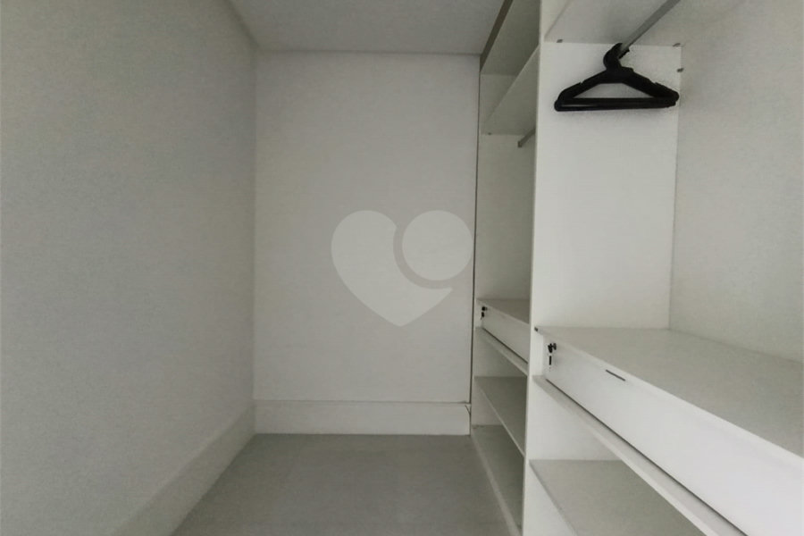 Apartamento para alugar com 3 suítes em Jardim Virgínia, Guarujá, SP