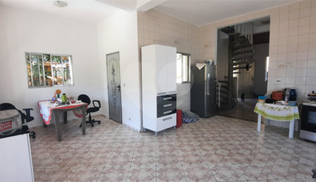 Casa à venda com 3 quartos, sendo 2 suítes,  no condomínio Sausalito, Mairiporã - SP
